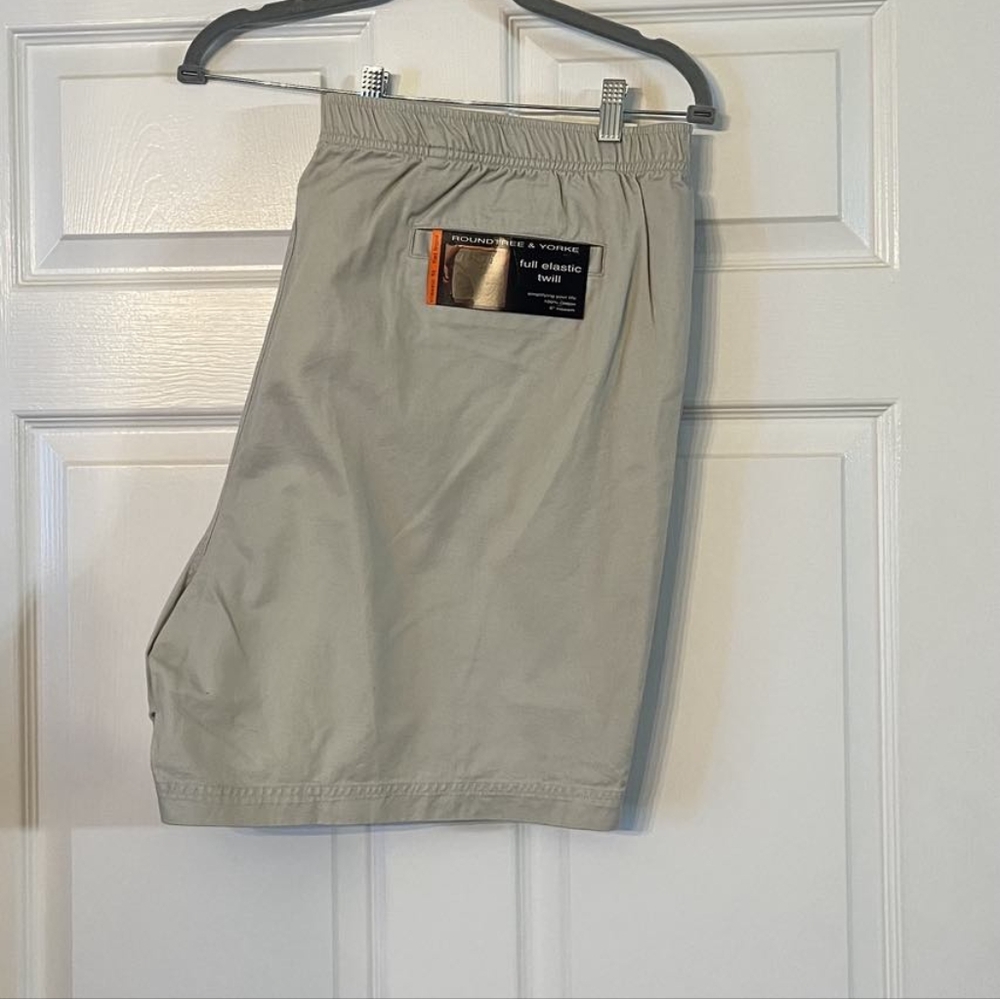 New Roundtree & Yorke Shorts Full elastic Twill Classic Fit Flat Front Sz 50 6in
